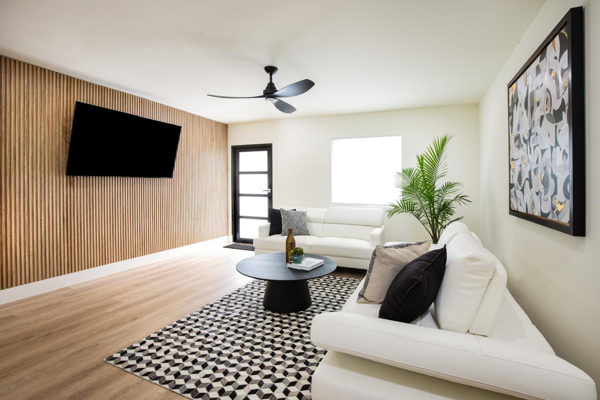 Black Vanilla - Stylish Symphony 3Miles Downtown North North Naples Εξωτερικό φωτογραφία